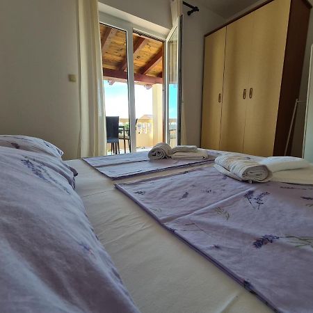 Apartman Karmen Barbat na Rabu Dış mekan fotoğraf