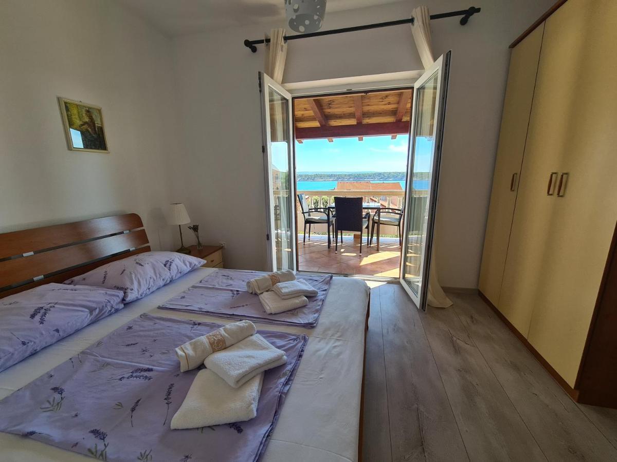 Apartman Karmen Barbat na Rabu Dış mekan fotoğraf