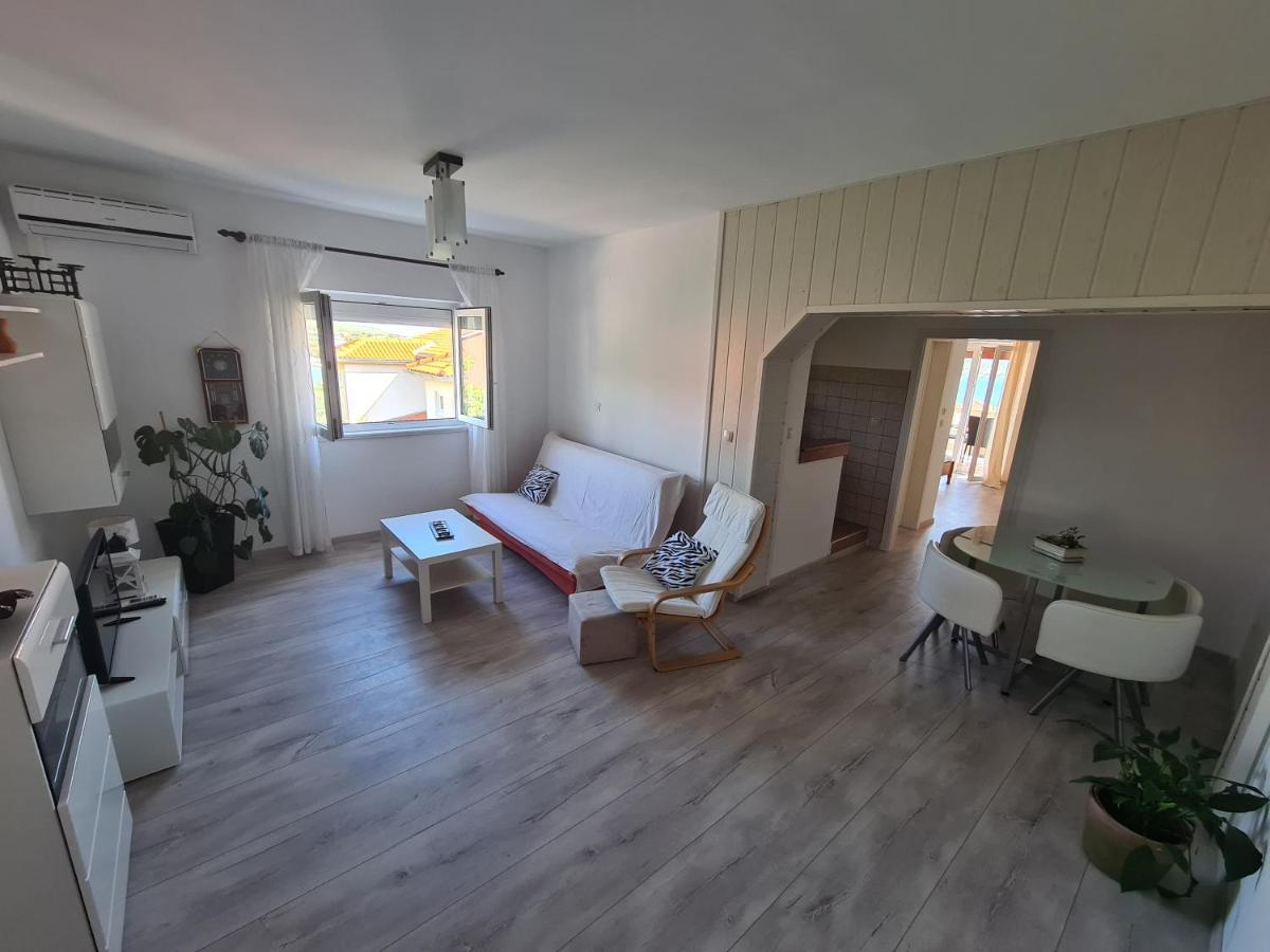 Apartman Karmen Barbat na Rabu Dış mekan fotoğraf