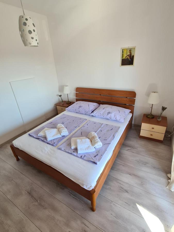 Apartman Karmen Barbat na Rabu Dış mekan fotoğraf