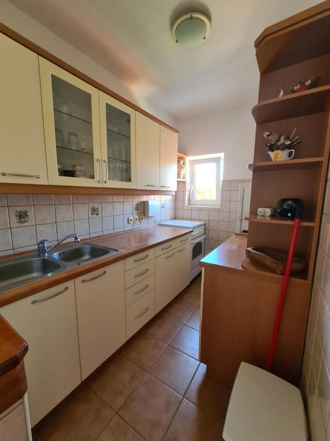 Apartman Karmen Barbat na Rabu Dış mekan fotoğraf