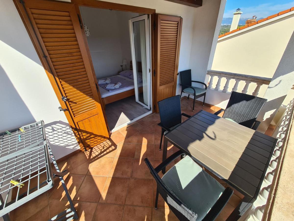 Apartman Karmen Barbat na Rabu Dış mekan fotoğraf